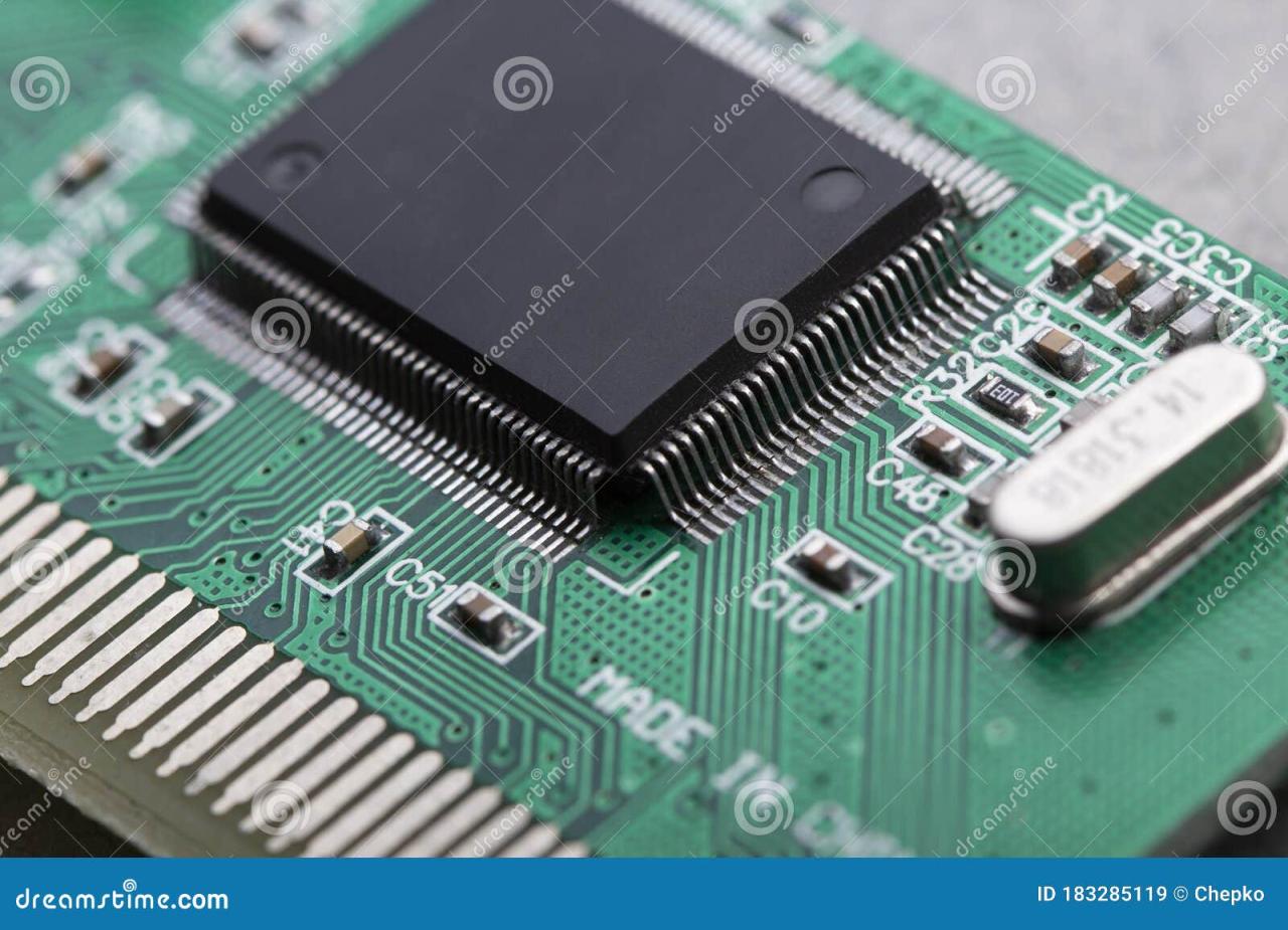 3 Chip Stocks That Stand to Benefit From 5G Smartphones | The Motley Fool Chip iphone